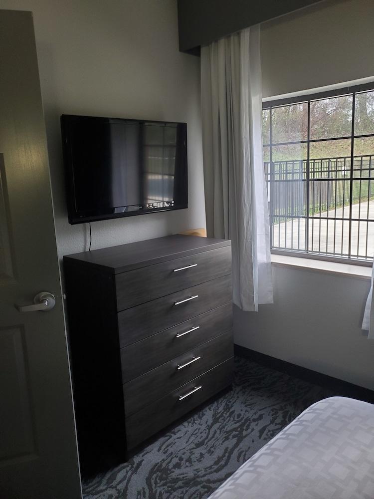 Candlewood Suites Knoxville Airport-Alcoa By Ihg Exterior foto